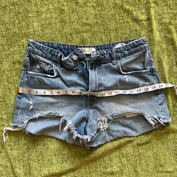 Zara Pants - Zara Ripped Denim High Rise Shorts